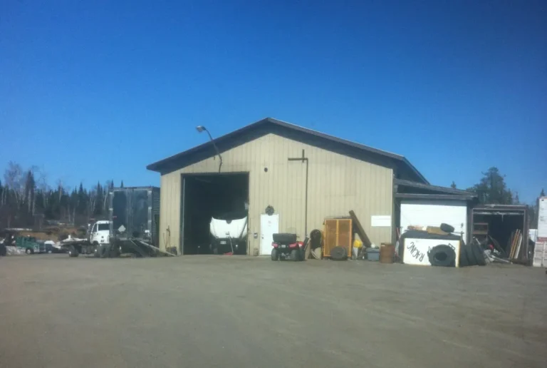 Vehicle recovery , Nipigon , Ontario
